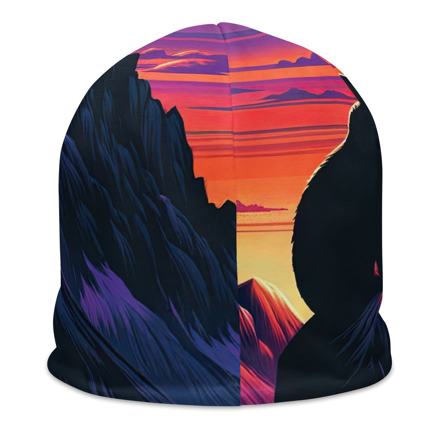 Alpen-Sonnenuntergang mit Bär auf Hügel, warmes Himmelsfarbenspiel - Beanie (All-Over Print) camping xxx yyy zzz