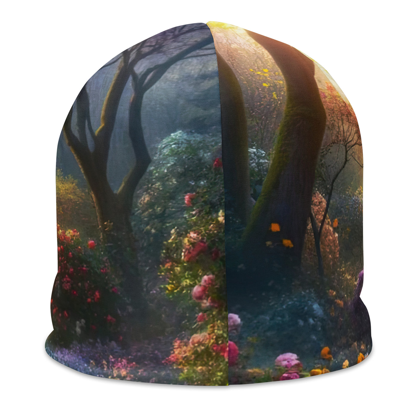 Foto einer Gartenszene im Frühling mit Weg durch blühende Rosen und Veilchen - Beanie (All-Over Print) camping xxx yyy zzz