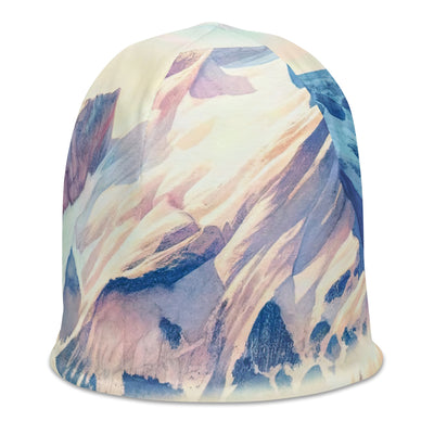 Aquarell eines klaren Alpenmorgens, Boot auf Bergsee in Pastelltönen - Beanie (All-Over Print) berge xxx yyy zzz