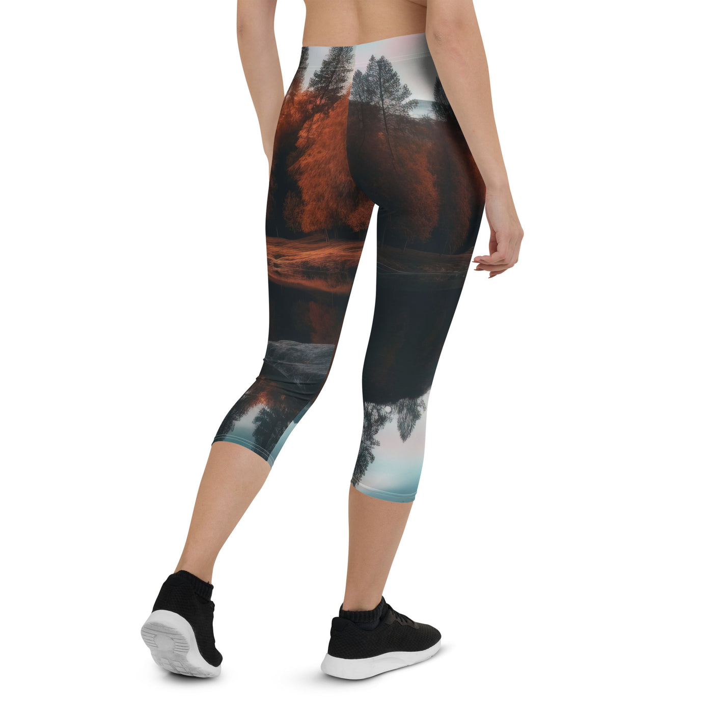 Bergsee, Berg und Bäume - Foto - Capri Leggings (All-Over Print) berge xxx