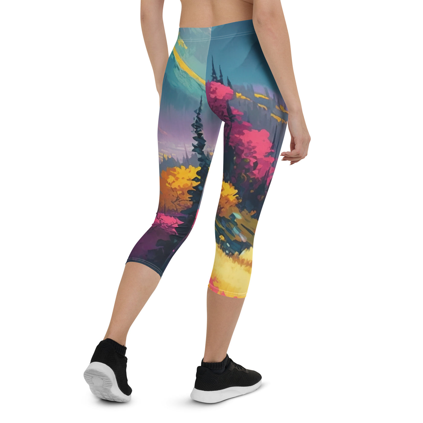 Berge, pinke und gelbe Bäume, sowie Blumen - Farbige Malerei - Capri Leggings (All-Over Print) berge xxx