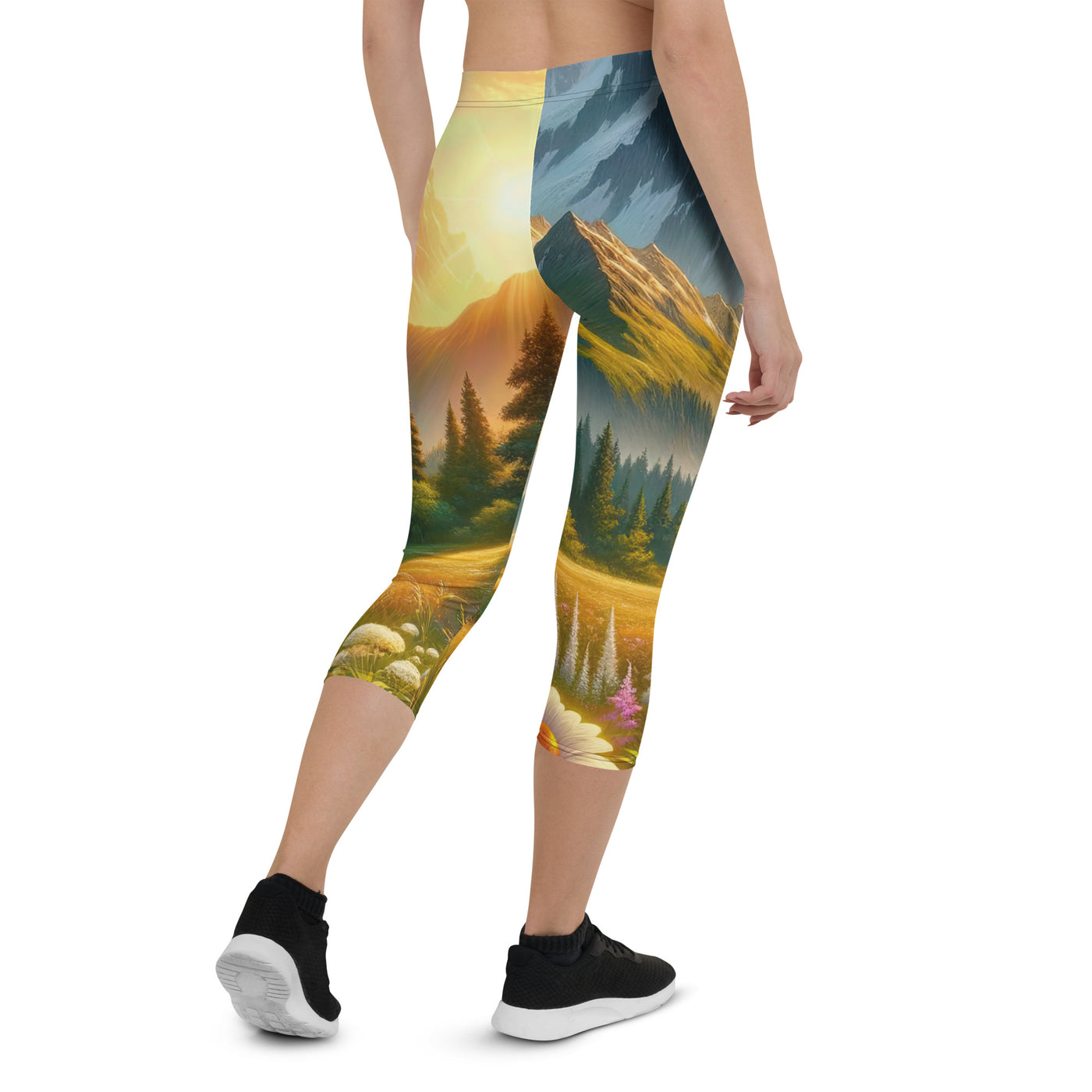 Heitere Alpenschönheit: Schneeberge und Wildblumenwiesen - Capri Leggings (All-Over Print) berge xxx yyy zzz