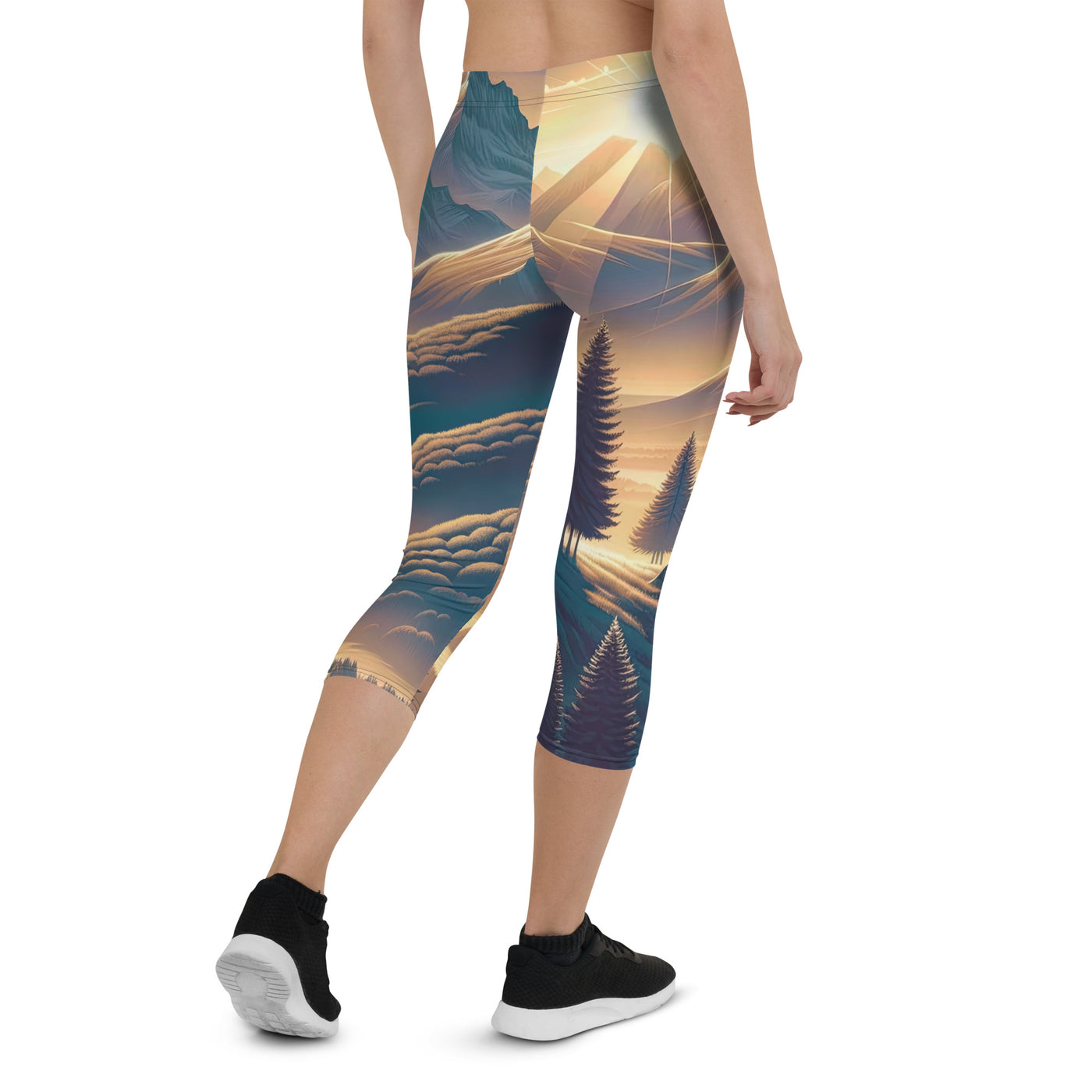 Alpen-Morgendämmerung, erste Sonnenstrahlen auf Schneegipfeln - Capri Leggings (All-Over Print) berge xxx yyy zzz