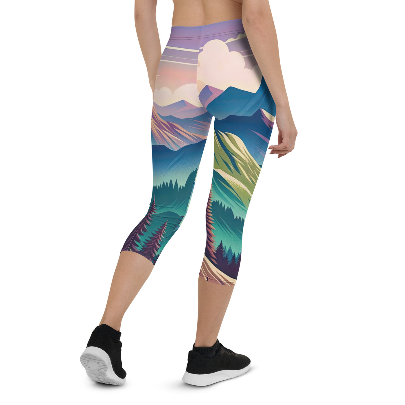 Harmonische Berglandschaft mit Schweizer Flagge auf Gipfel - Capri Leggings (All-Over Print) berge xxx yyy zzz