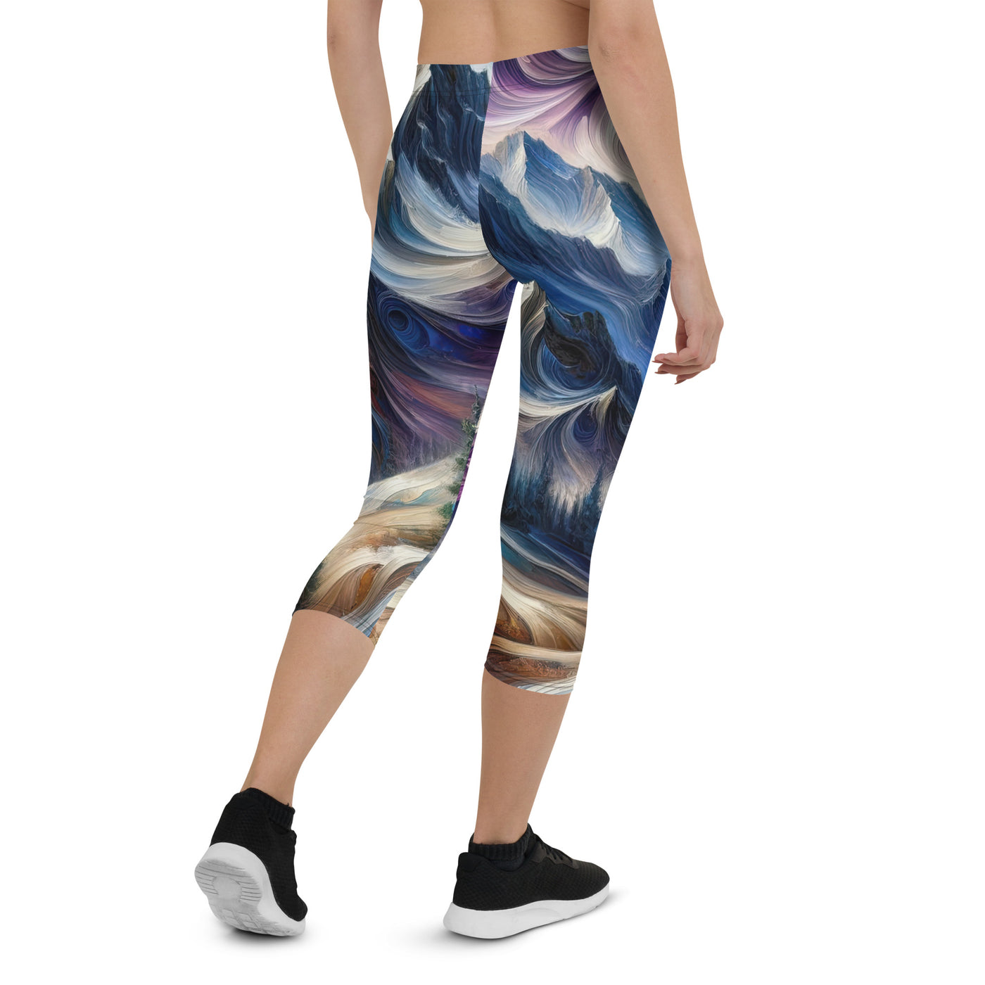 Ölgemälde der Alpen in abstraktem Expressionismus, wilde Naturdarstellung - Capri Leggings (All-Over Print) berge xxx yyy zzz