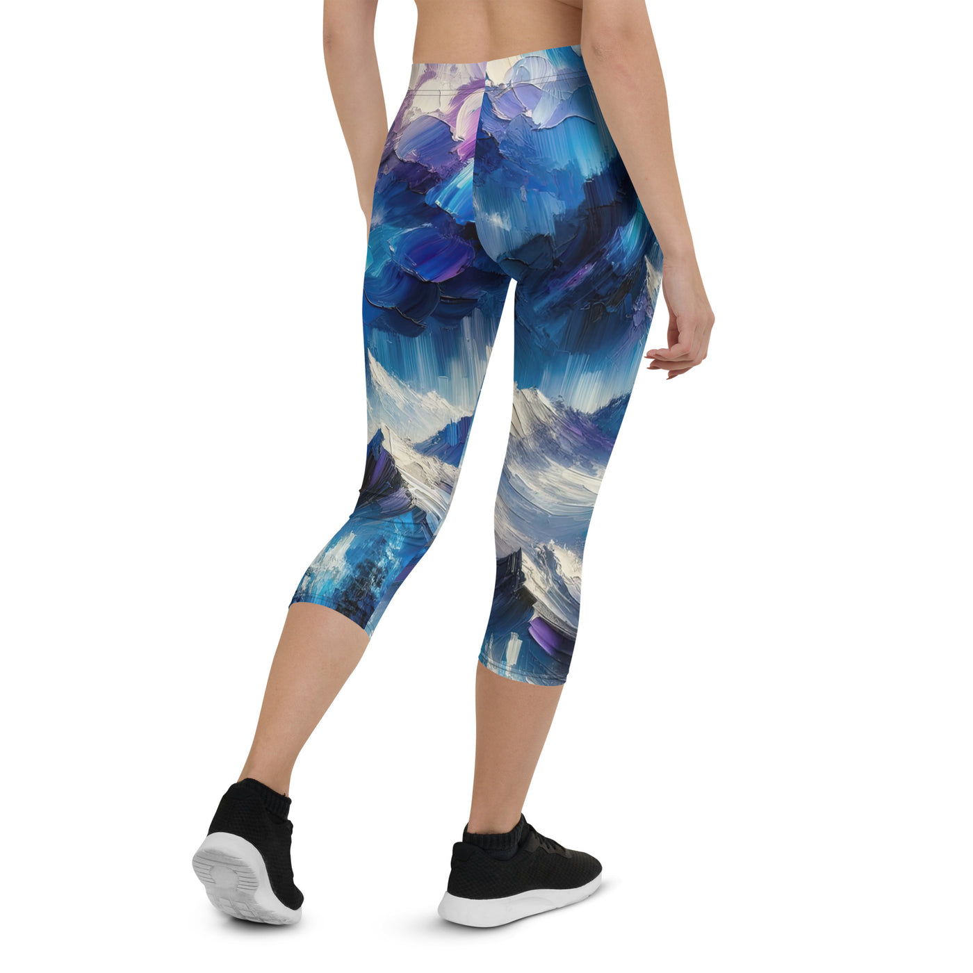 Alpenabstraktion mit dramatischem Himmel in Öl - Capri Leggings (All-Over Print) berge xxx yyy zzz