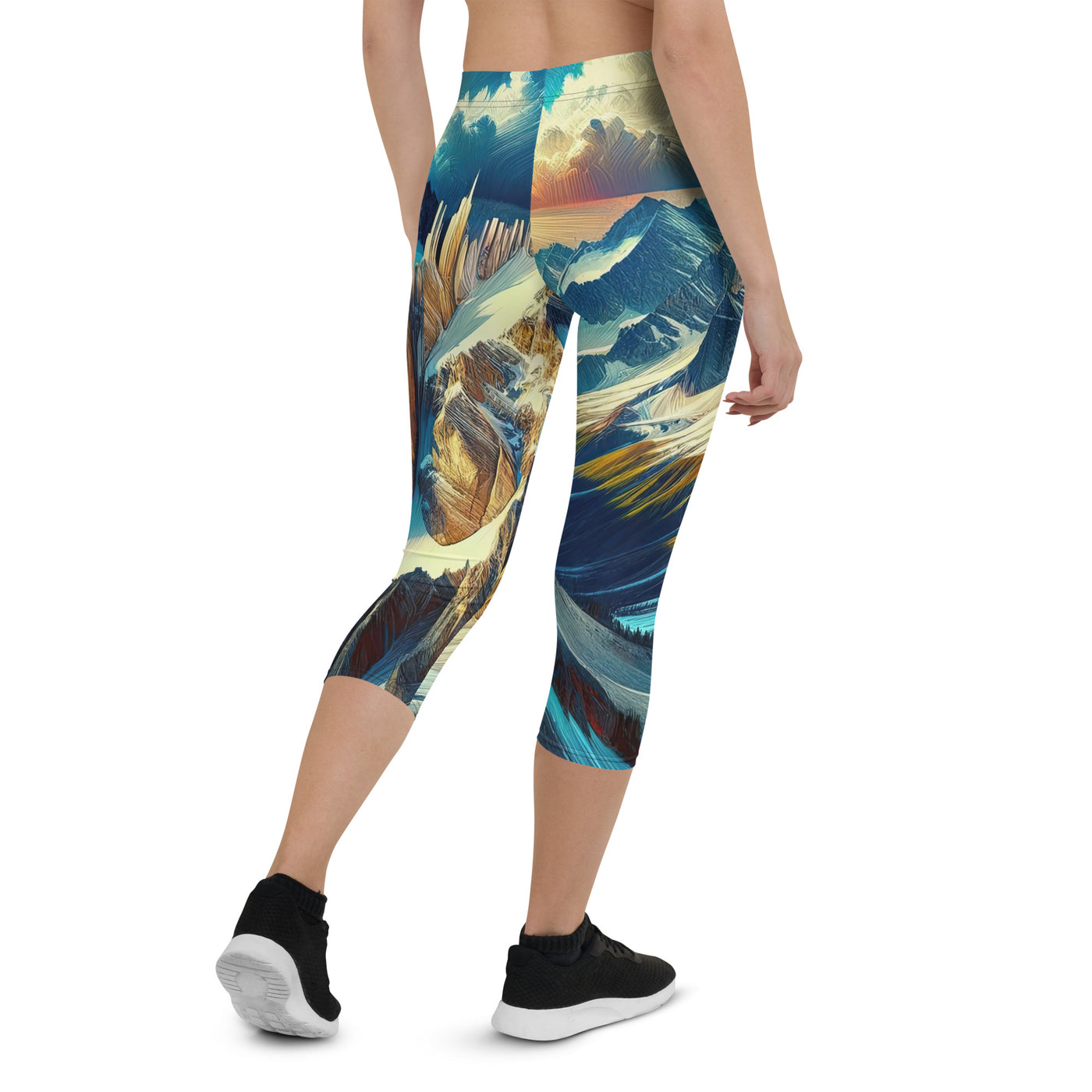 Majestätische Alpen in zufällig ausgewähltem Kunststil - Capri Leggings (All-Over Print) berge xxx yyy zzz