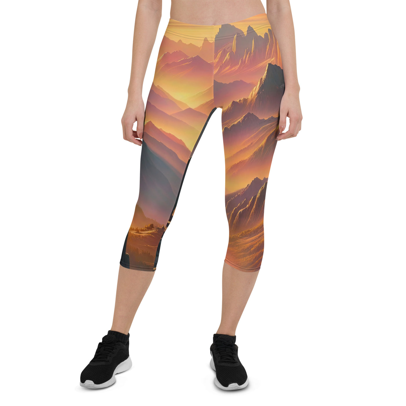 Ölgemälde der Alpen in der goldenen Stunde mit Wanderer, Orange-Rosa Bergpanorama - Capri Leggings (All-Over Print) wandern xxx yyy zzz XL