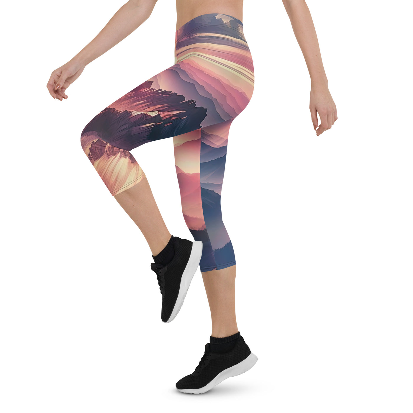 Schöne Berge bei Sonnenaufgang: Malerei in Pastelltönen - Capri Leggings (All-Over Print) berge xxx yyy zzz