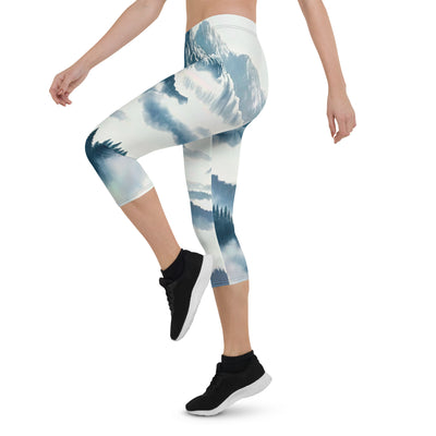 Nebeliger Alpenmorgen-Essenz, verdeckte Täler und Wälder - Capri Leggings (All-Over Print) berge xxx yyy zzz