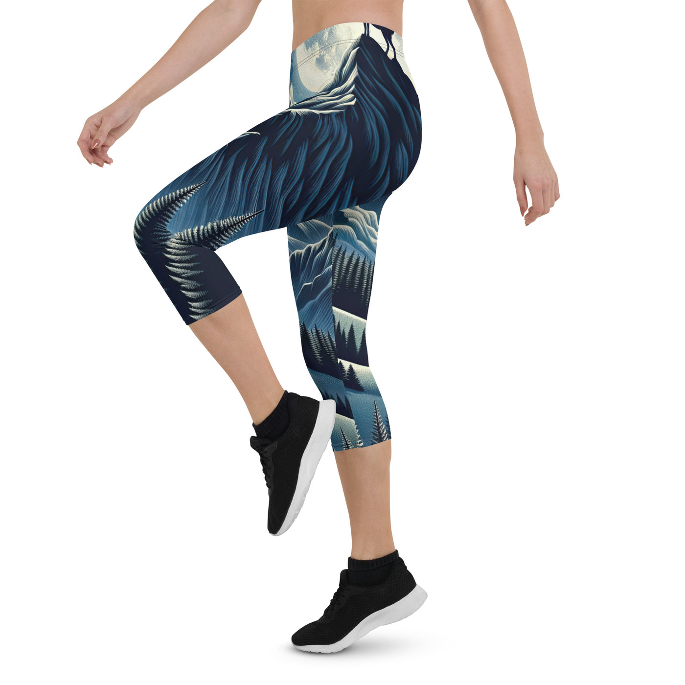 Steinbock in Alpennacht, silberne Berge und Sternenhimmel - Capri Leggings (All-Over Print) berge xxx yyy zzz