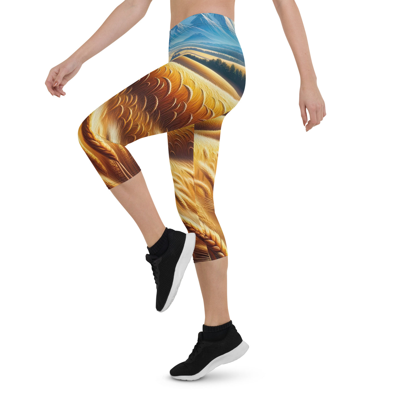 Ölgemälde eines weiten bayerischen Weizenfeldes, golden im Wind (TR) - Capri Leggings (All-Over Print) xxx yyy zzz