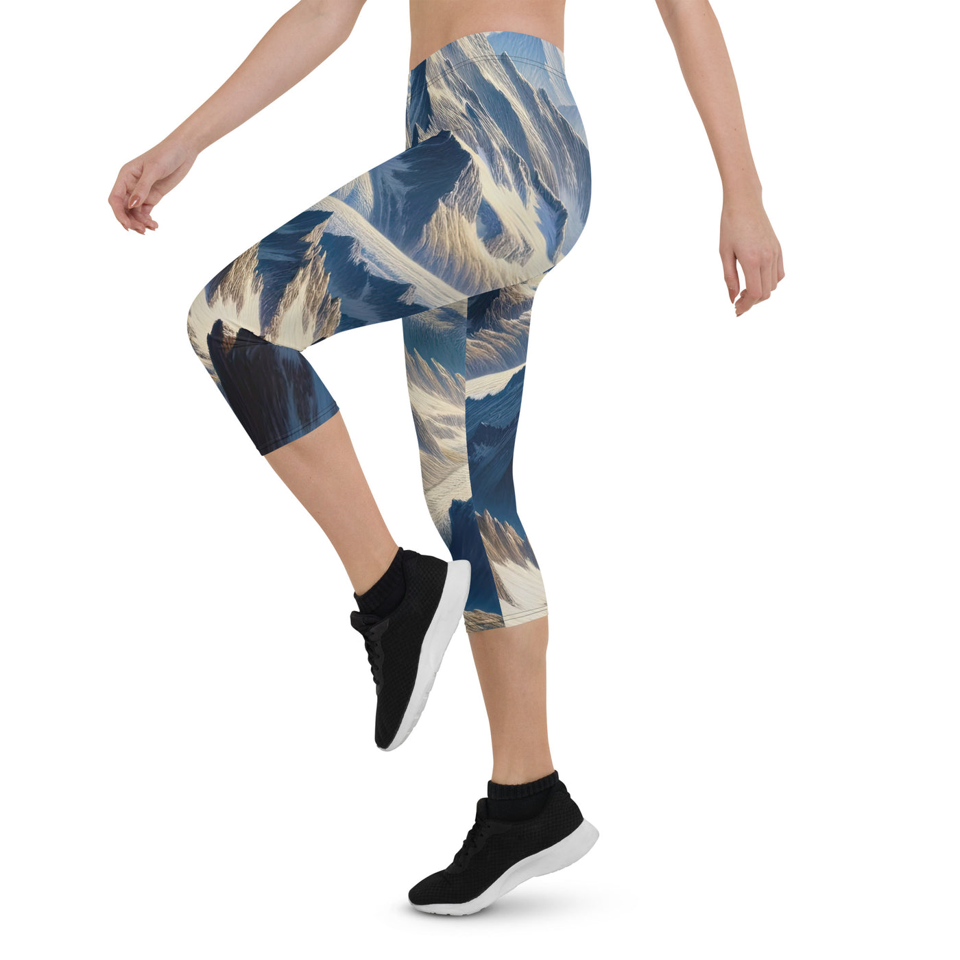 Ölgemälde der Alpen mit hervorgehobenen zerklüfteten Geländen im Licht und Schatten - Capri Leggings (All-Over Print) berge xxx yyy zzz