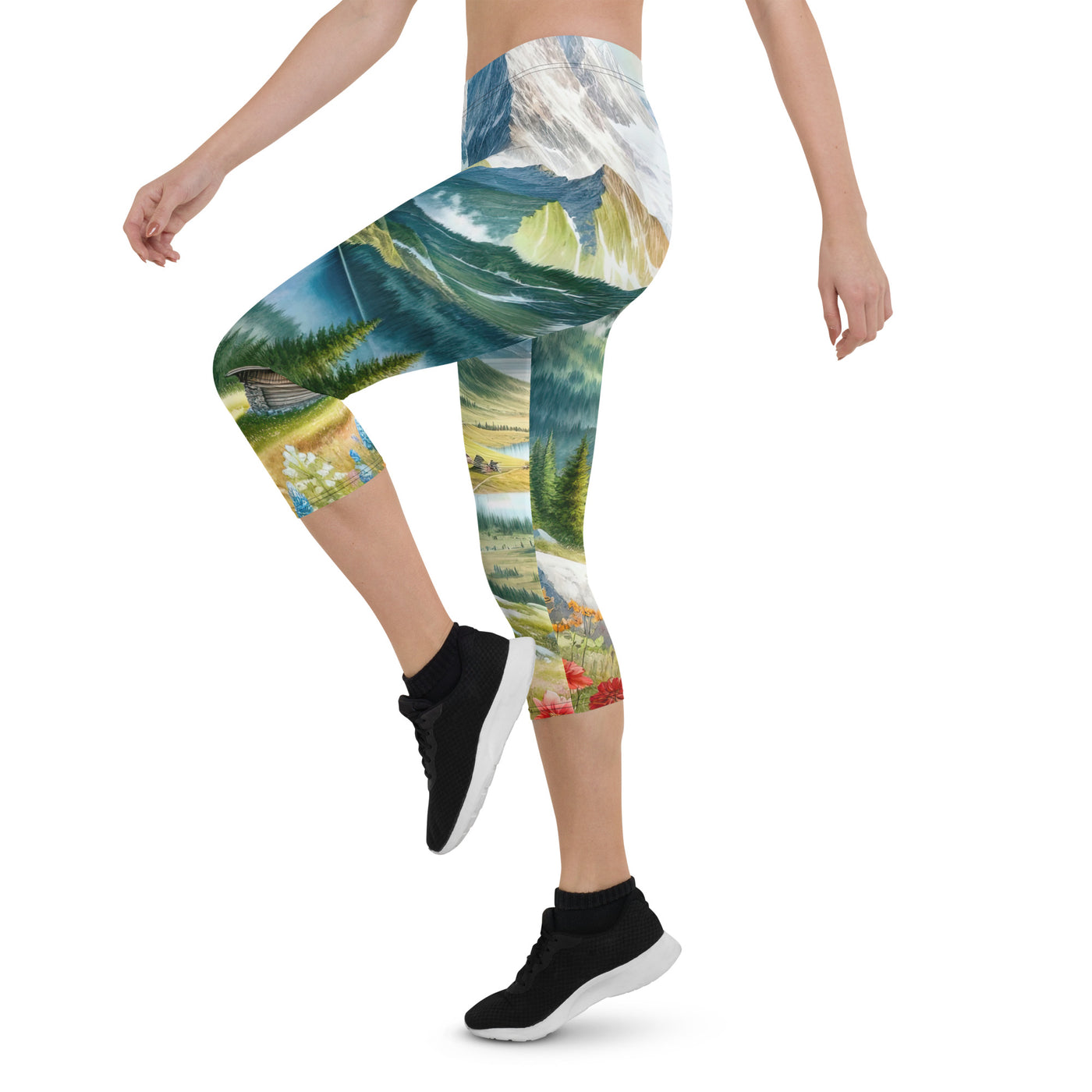 Quadratisches Aquarell der Alpen, Berge mit schneebedeckten Spitzen - Capri Leggings (All-Over Print) berge xxx yyy zzz