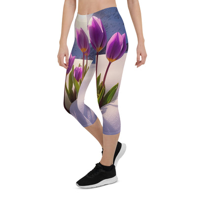 Tulpen im Schnee und in den Bergen - Blumen im Winter - Capri Leggings (All-Over Print) berge xxx