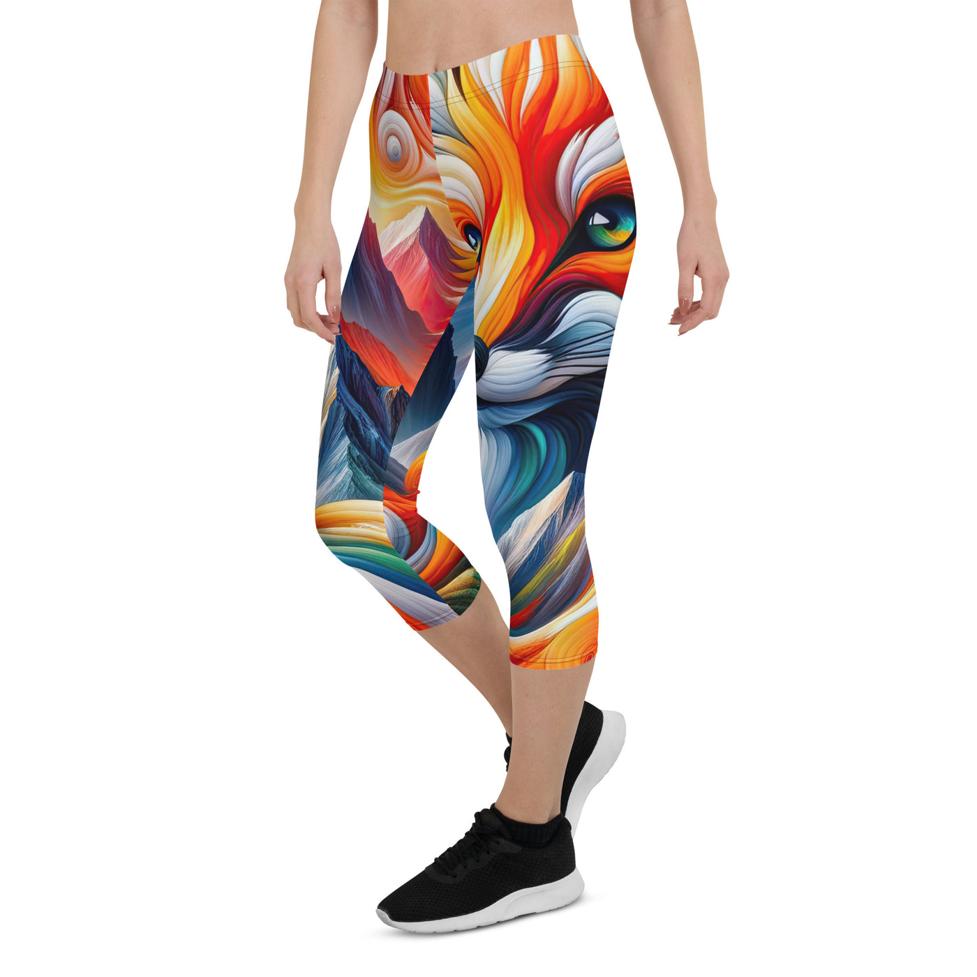 Abstrakte Kunst der Alpen voller lebendiger Farben und dynamischer Bewegung. Es dominiert ein farbiger Fuchs - All-Over Print Capri camping xxx yyy zzz