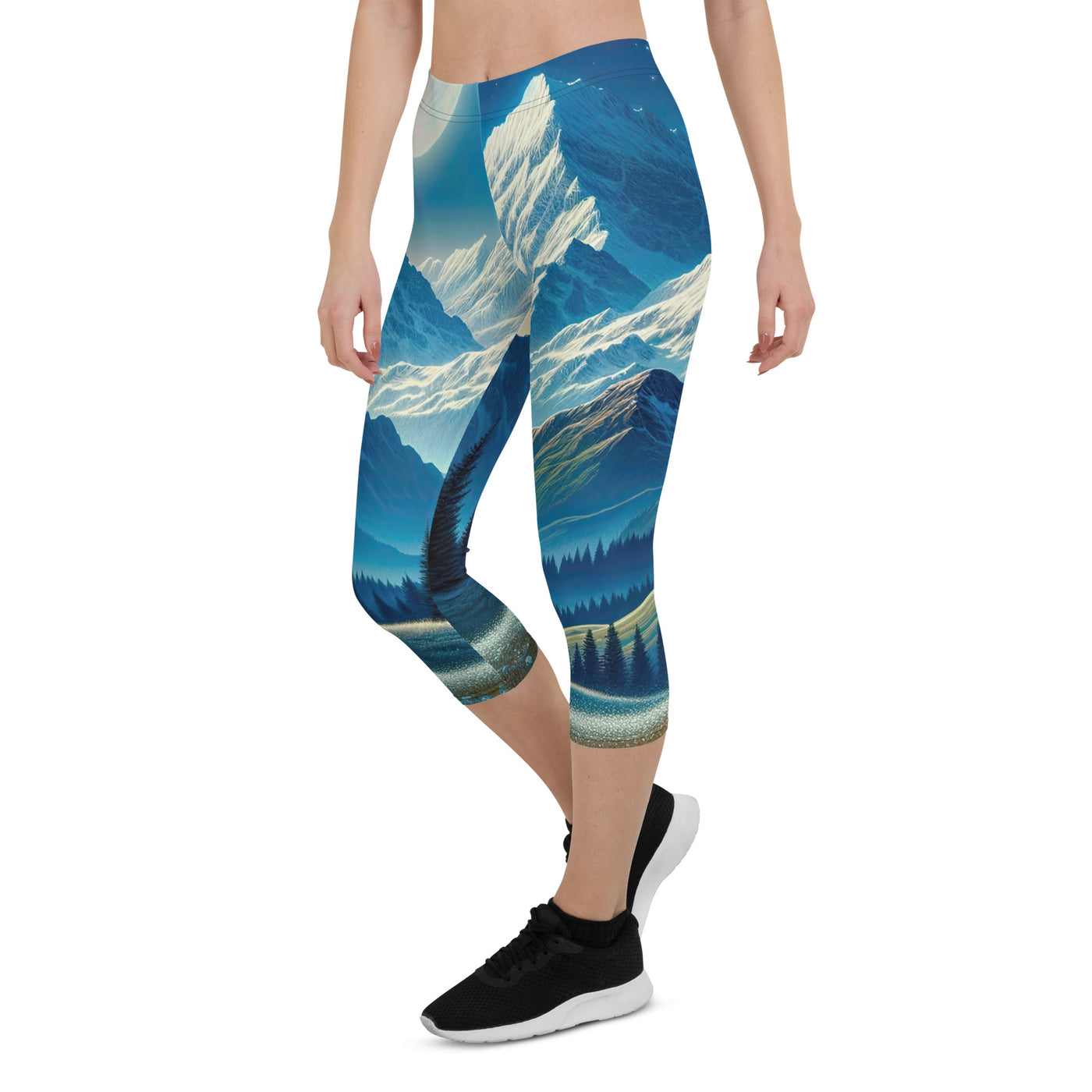 Klare frühlingshafte Alpennacht mit Blumen und Vollmond über Schneegipfeln - Capri Leggings (All-Over Print) berge xxx yyy zzz