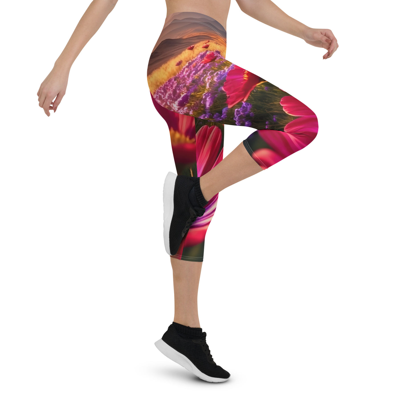 Wünderschöne Blumen und Berge im Hintergrund - Capri Leggings (All-Over Print) berge xxx