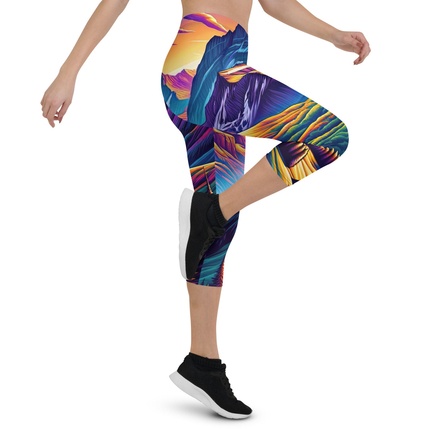 Bergpracht mit Schweizer Flagge: Farbenfrohe Illustration einer Berglandschaft - Capri Leggings (All-Over Print) berge xxx yyy zzz