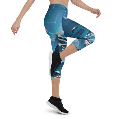 Alpenwinternacht: Digitale Kunst mit Wanderern in Bergen und Sternenhimmel - Capri Leggings (All-Over Print) wandern xxx yyy zzz