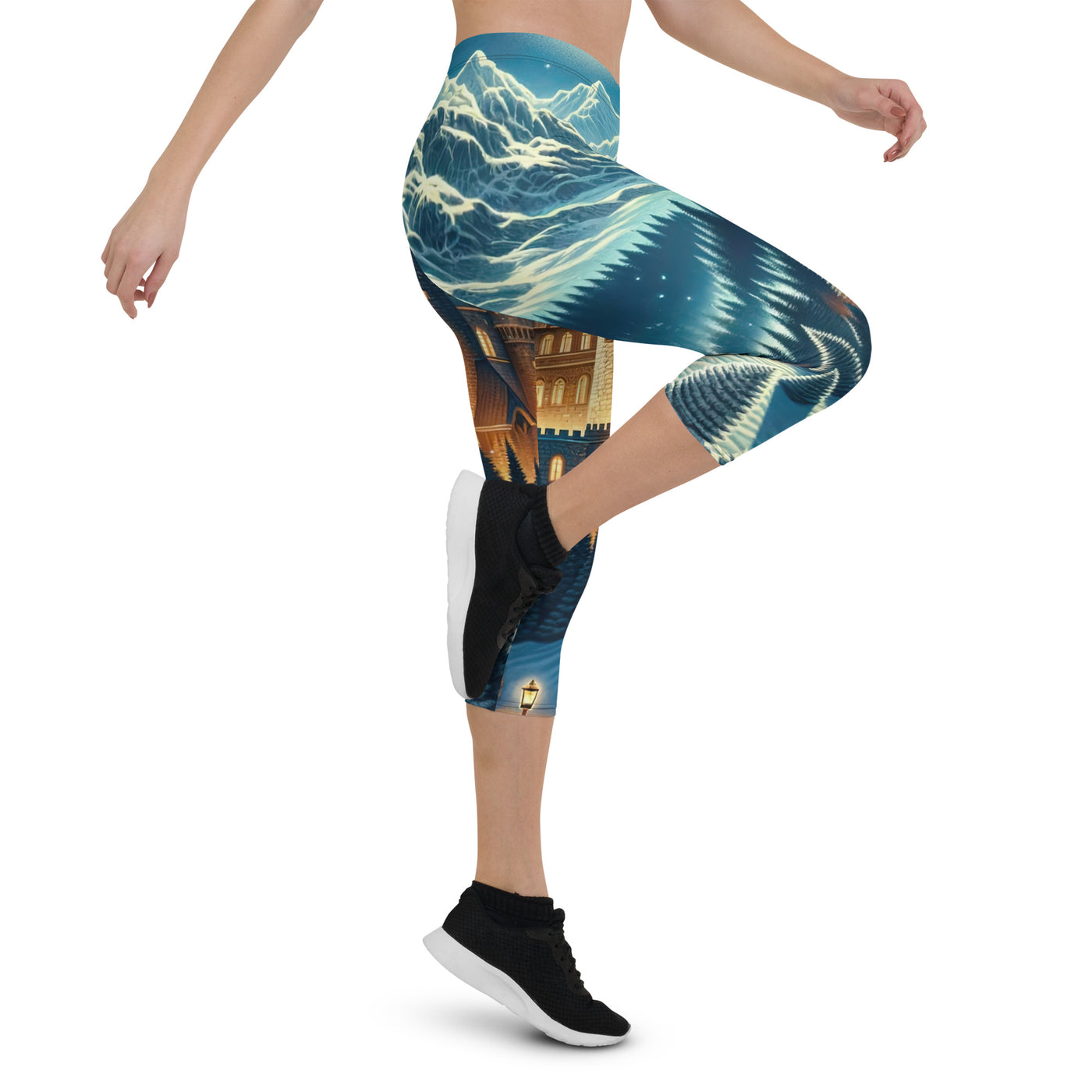 Mondhelle Schlossnacht in den Alpen, sternenklarer Himmel - Capri Leggings (All-Over Print) berge xxx yyy zzz