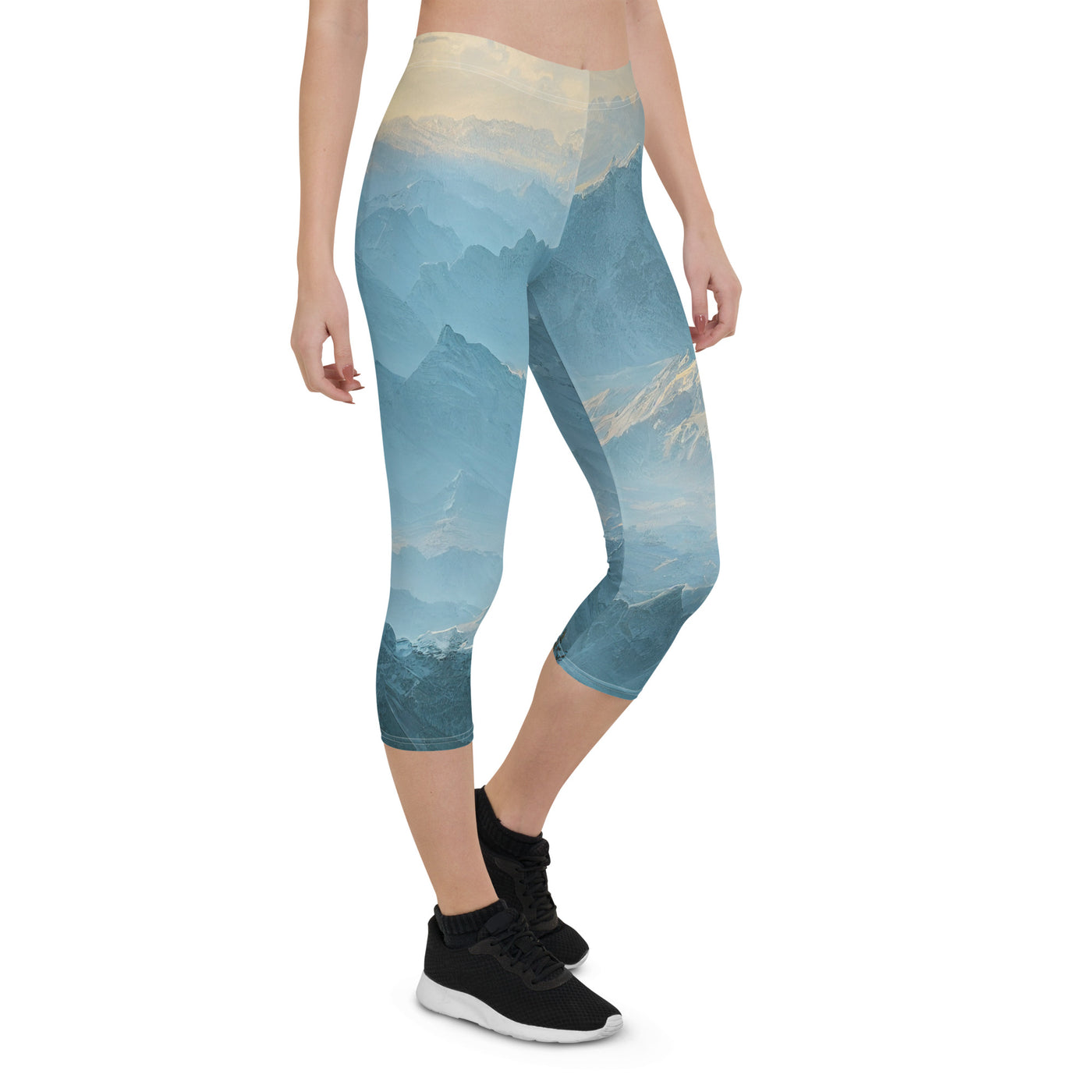 Schöne Berge mit Nebel bedeckt - Ölmalerei - Capri Leggings (All-Over Print) berge xxx