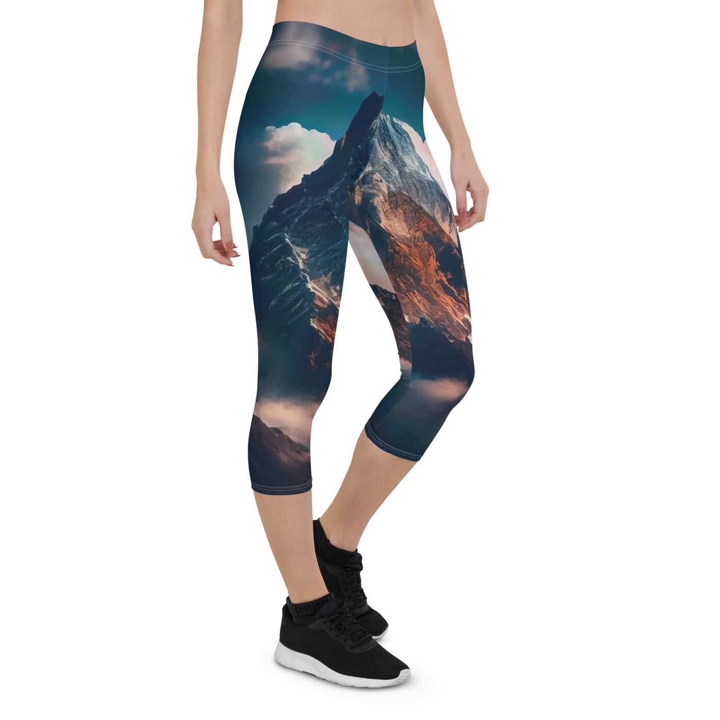 Berge und Nebel - Capri Leggings (All-Over Print) berge xxx