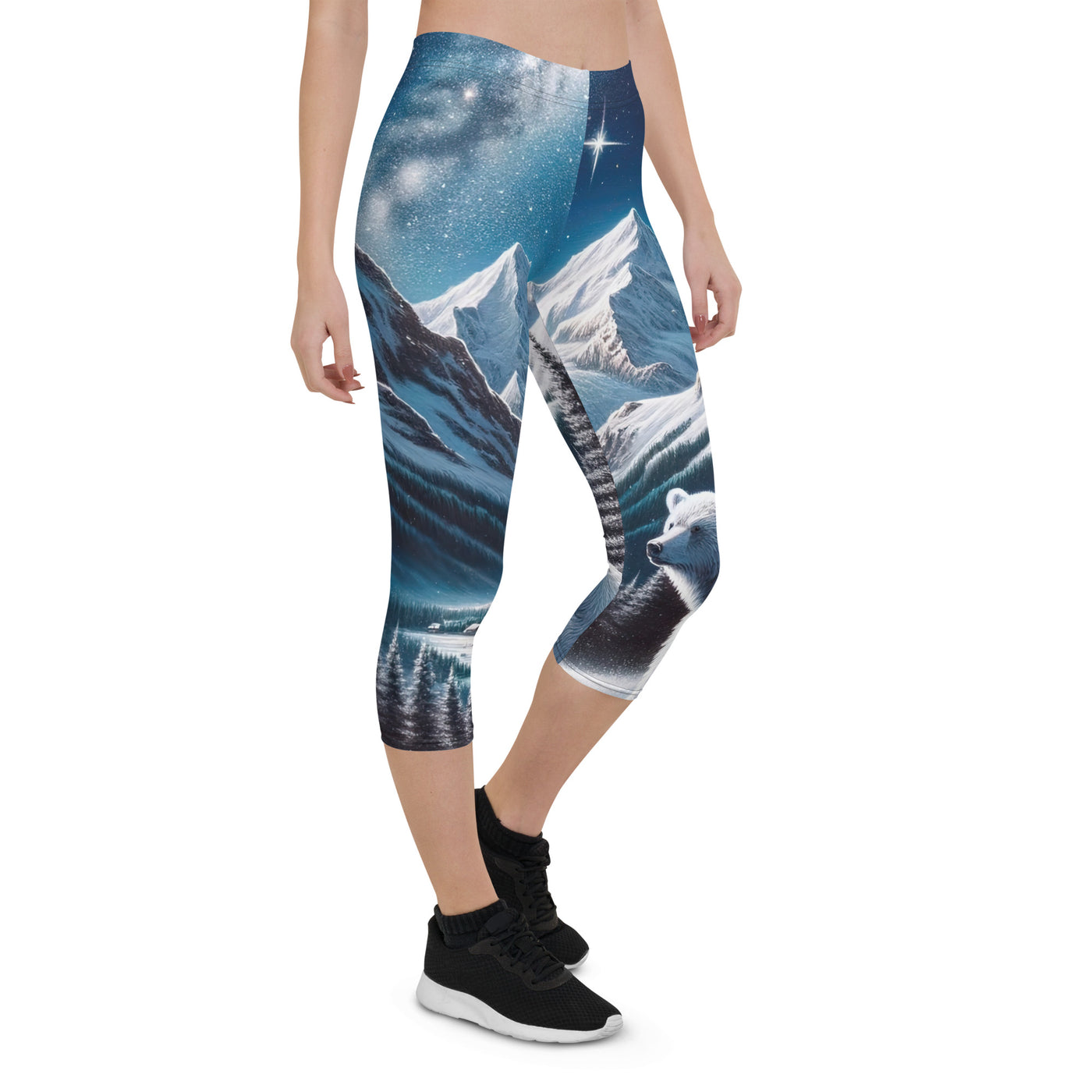 Sternennacht und Eisbär: Acrylgemälde mit Milchstraße, Alpen und schneebedeckte Gipfel - Capri Leggings (All-Over Print) camping xxx yyy zzz