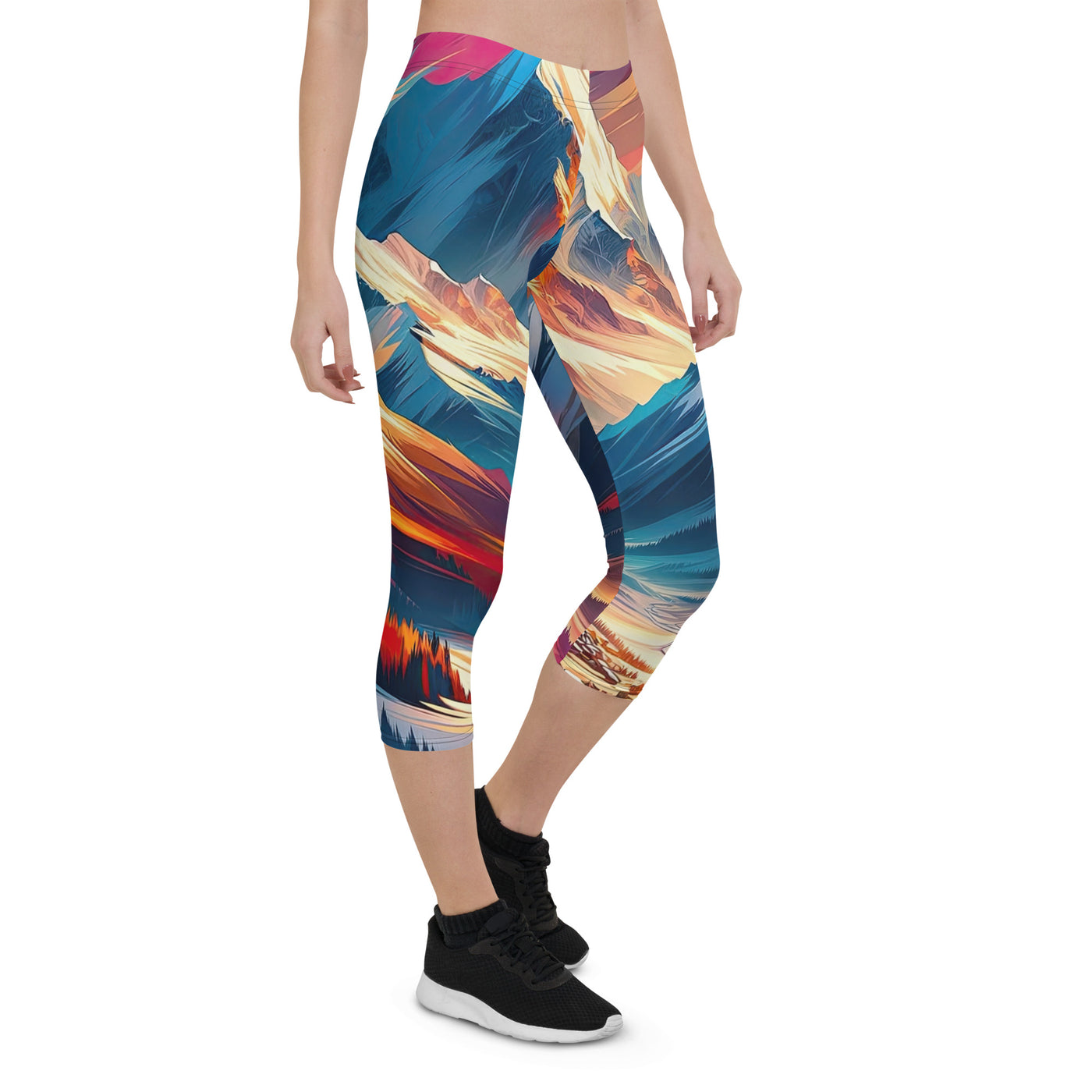 Moderne geometrische Alpen Kunst: Warmer Sonnenuntergangs Schein auf Schneegipfeln - Capri Leggings (All-Over Print) berge xxx yyy zzz