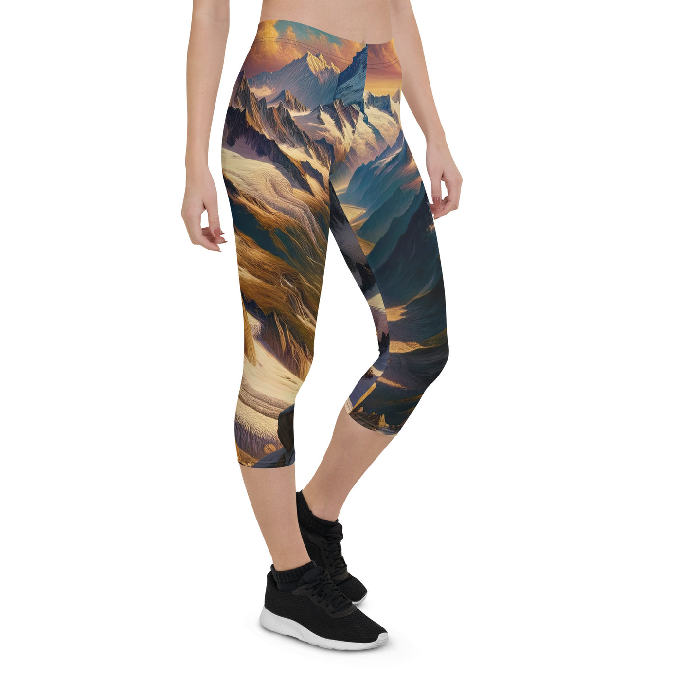 Ölgemälde eines Wanderers auf einem Hügel mit Panoramablick auf schneebedeckte Alpen und goldenen Himmel - Capri Leggings (All-Over Print) wandern xxx yyy zzz