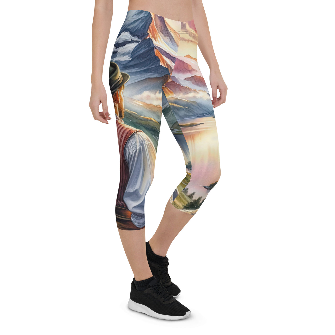 Aquarell einer Berglandschaft in der goldenen Stunde mit österreichischem Wanderer - Capri Leggings (All-Over Print) wandern xxx yyy zzz