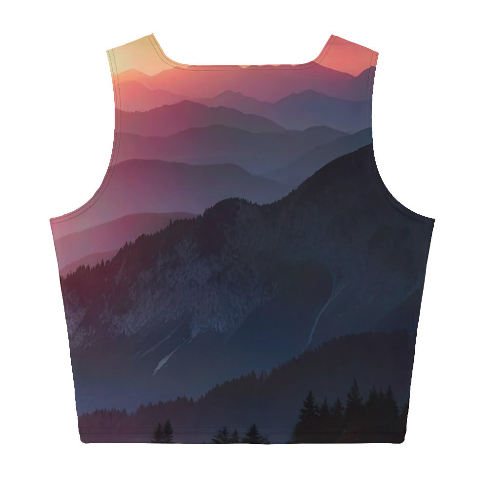 Foto der Alpenwildnis beim Sonnenuntergang, Himmel in warmen Orange-Tönen - Damen Crop Top (All-Over Print) berge xxx yyy zzz XL