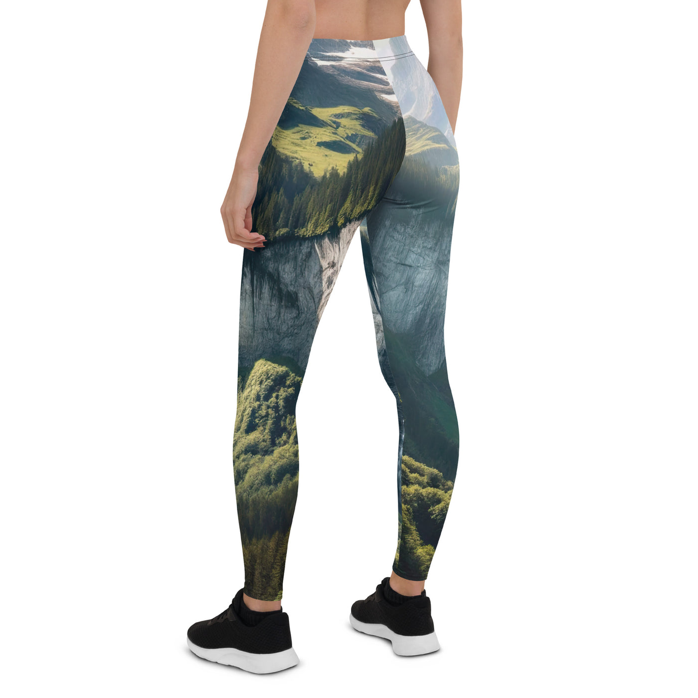 Foto der sommerlichen Alpen mit üppigen Gipfeln und Wasserfall - Leggings (All-Over Print) berge xxx yyy zzz