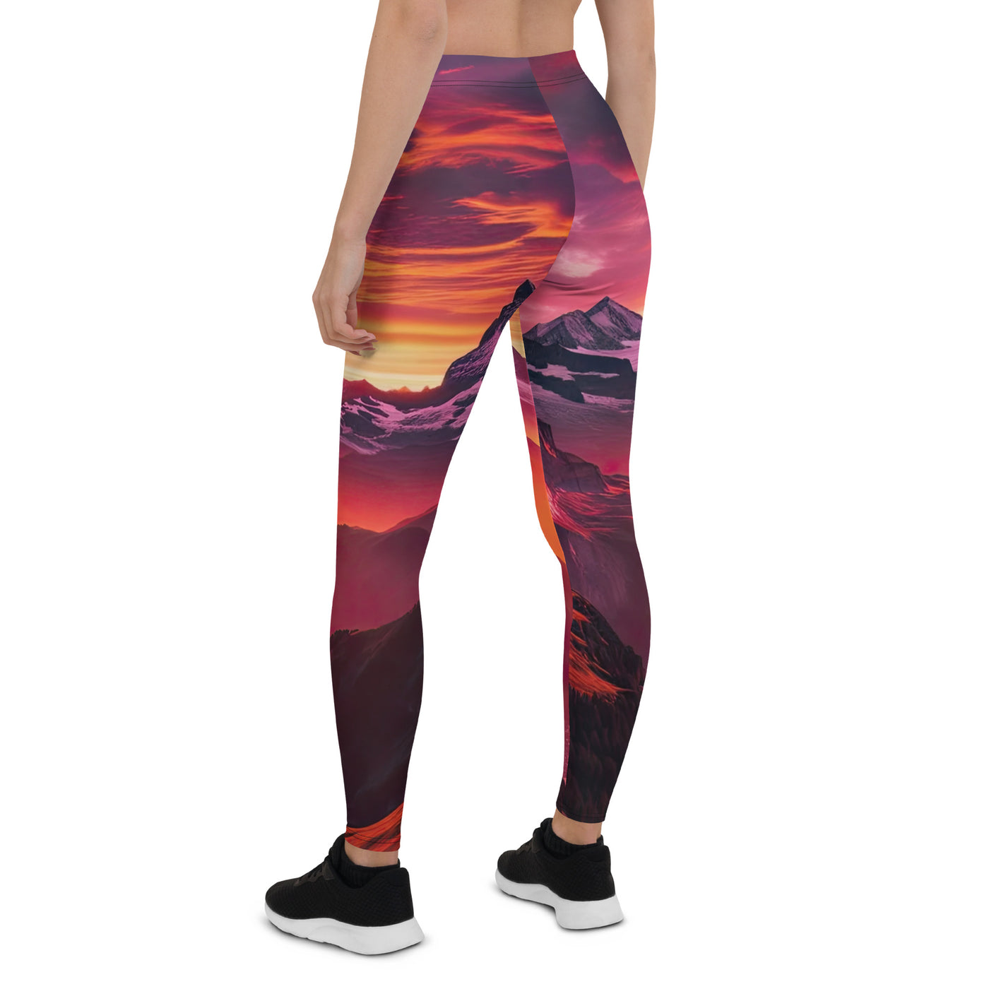 Foto der Schweizer Alpen im Sonnenuntergang, Himmel in surreal glänzenden Farbtönen - Leggings (All-Over Print) wandern xxx yyy zzz