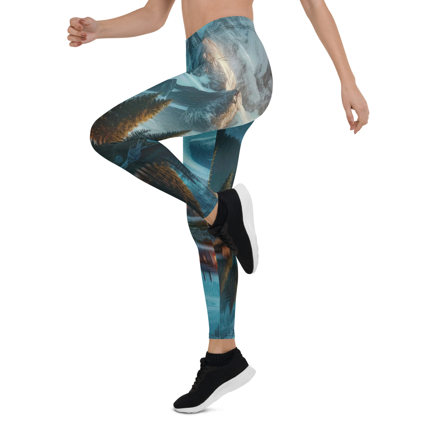 Stille Alpenmajestätik: Digitale Kunst mit Schnee und Bergsee-Spiegelung - Leggings (All-Over Print) berge xxx yyy zzz