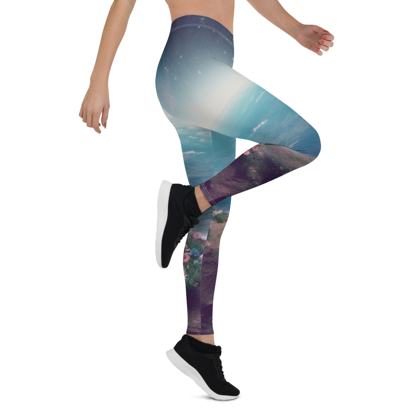 Frau sitzt auf Berg – Cosmos und Sterne im Hintergrund - Landschaftsmalerei - Leggings (All-Over Print) berge xxx