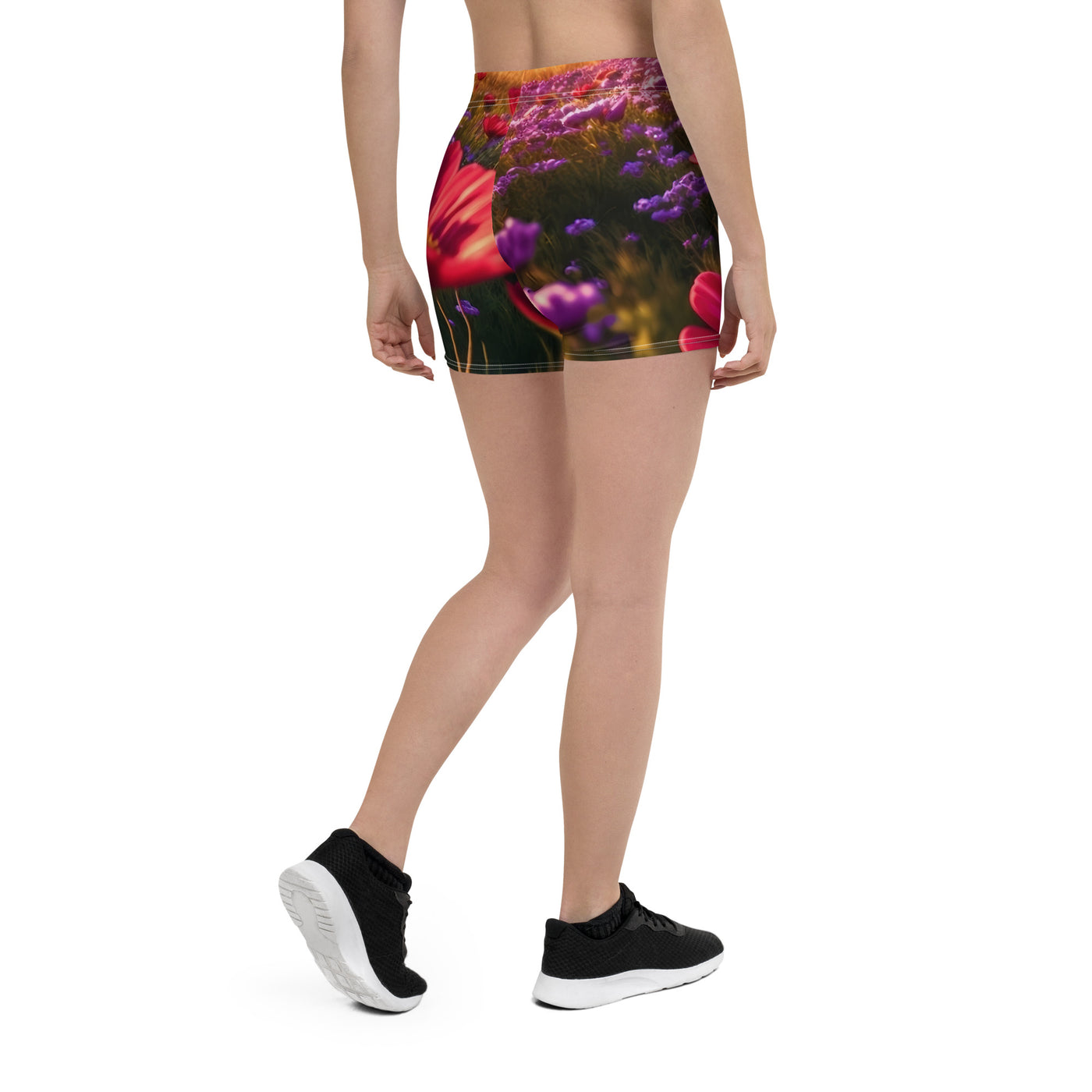 Wünderschöne Blumen und Berge im Hintergrund - Shorts (All-Over Print) berge xxx