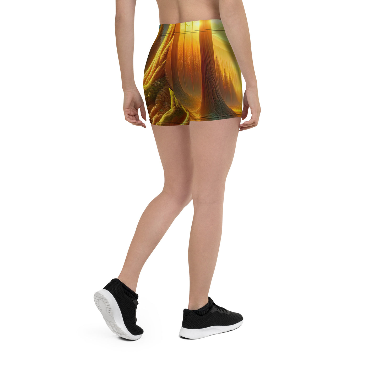 Golden-Stunde Alpenwald, Sonnenlicht durch Blätterdach - Shorts (All-Over Print) camping xxx yyy zzz