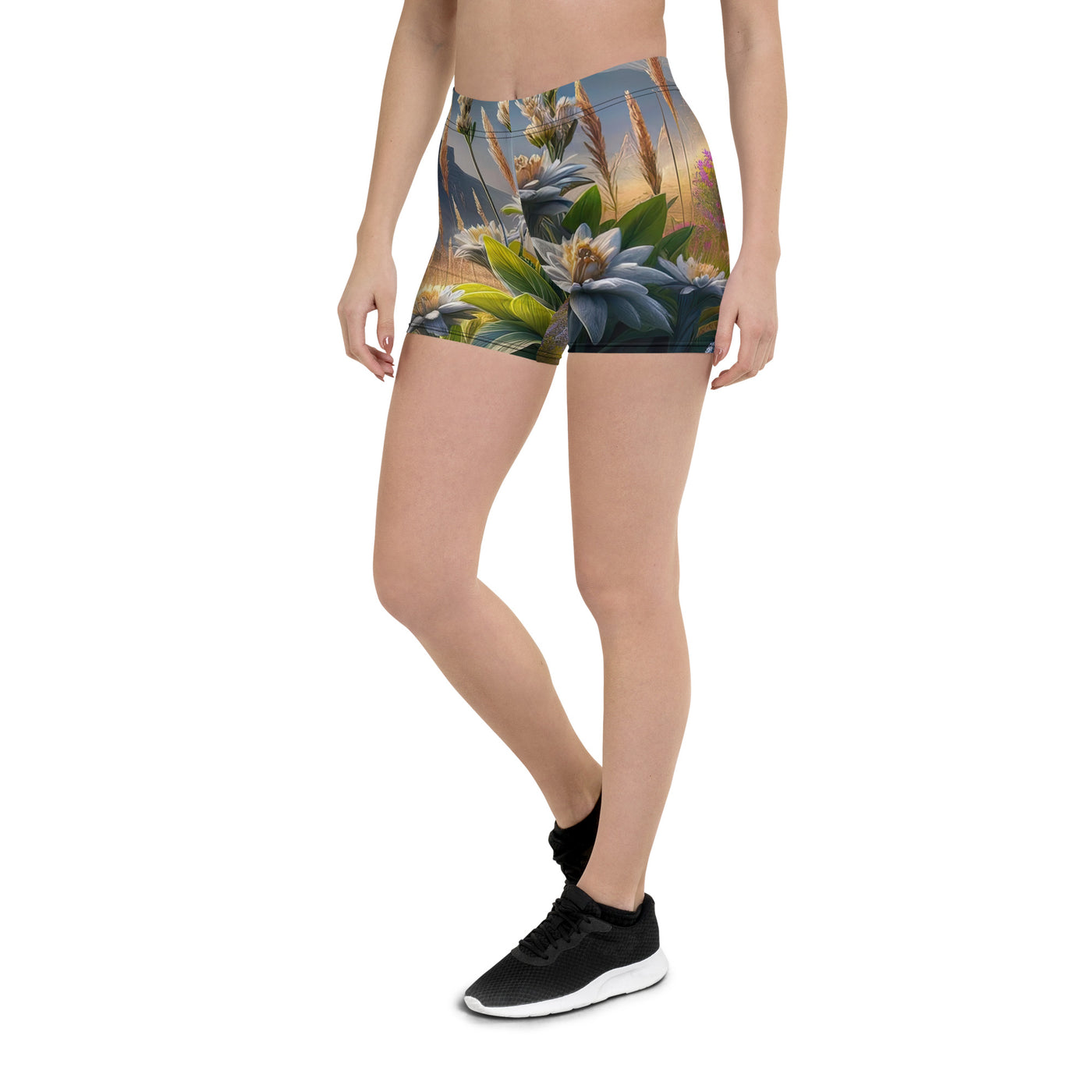 Alpine Flora: Digitales Kunstwerk mit lebendigen Blumen - Shorts (All-Over Print) berge xxx yyy zzz