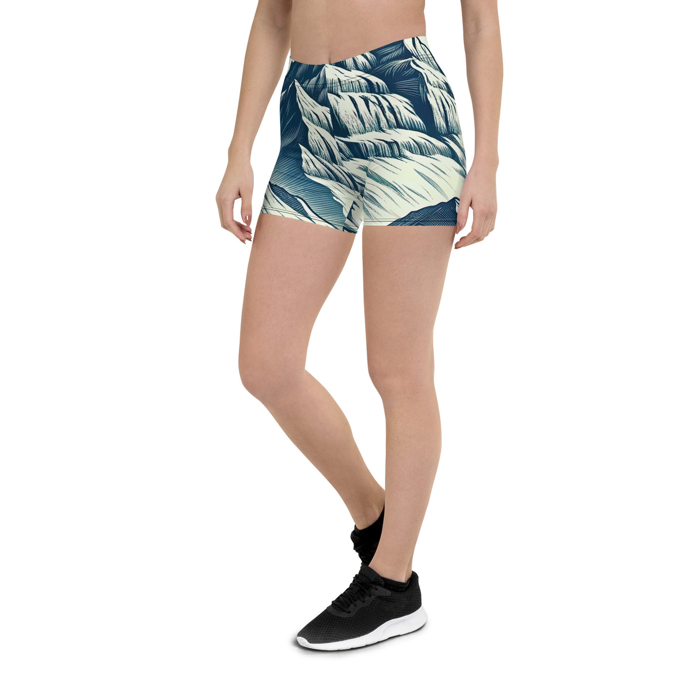 Ausgedehnte Bergkette mit dominierendem Gipfel und wehender Schweizer Flagge - Shorts (All-Over Print) berge xxx yyy zzz