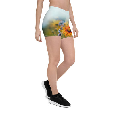 Foto von Blumen im Sonnenschein - Nahaufnahme - Shorts (All-Over Print) camping xxx