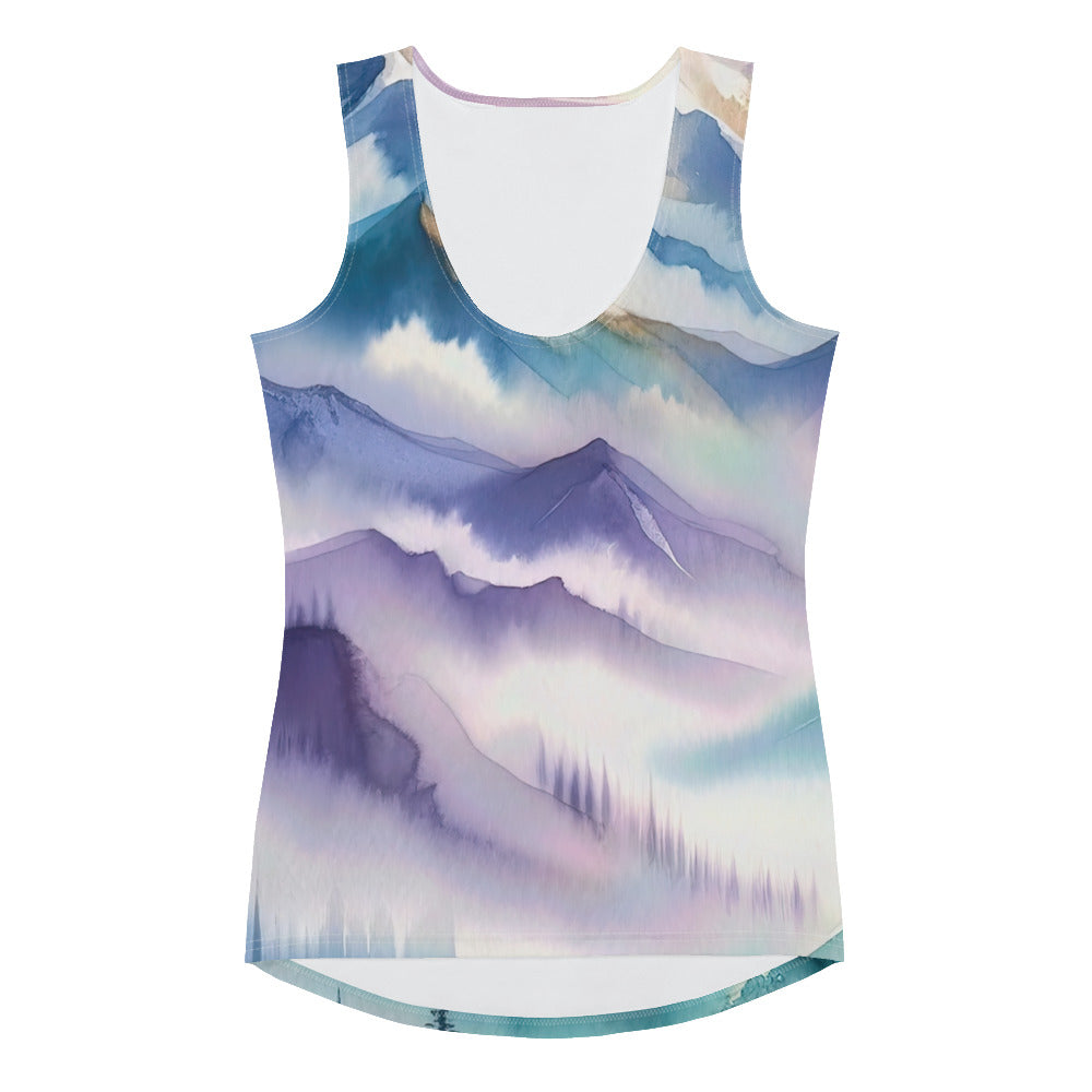 Ein Aquarellgemälde der Alpen in einem sanften, traumhaften Stil. Die Berge werden in Strichen mit Gold wiedergegeben - Damen Tanktop (All-Over Print) berge xxx