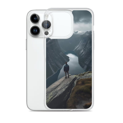 Mann auf Bergklippe - Norwegen - iPhone Schutzhülle (durchsichtig) berge xxx