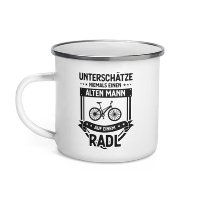 Unterschatze Niemals Einen Alten Mann Auf Einem Radl - Emaille Tasse fahrrad