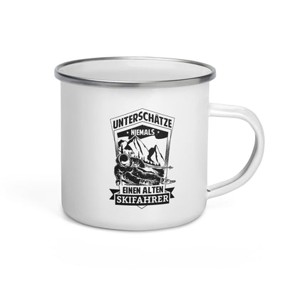 Unterschätze Niemals Nen Alten Skifahrer - Emaille Tasse ski Default Title