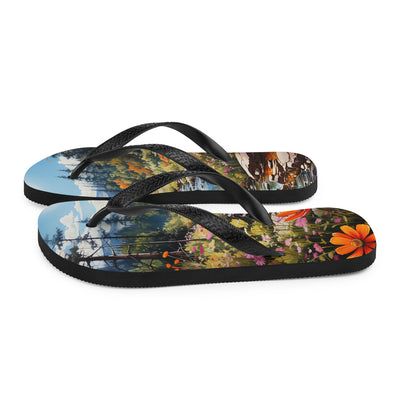 Berge, schöne Blumen und Bach im Wald - Flip Flops berge xxx