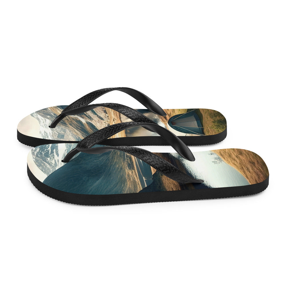 Zelt, Berge und Bergsee - Flip Flops camping xxx