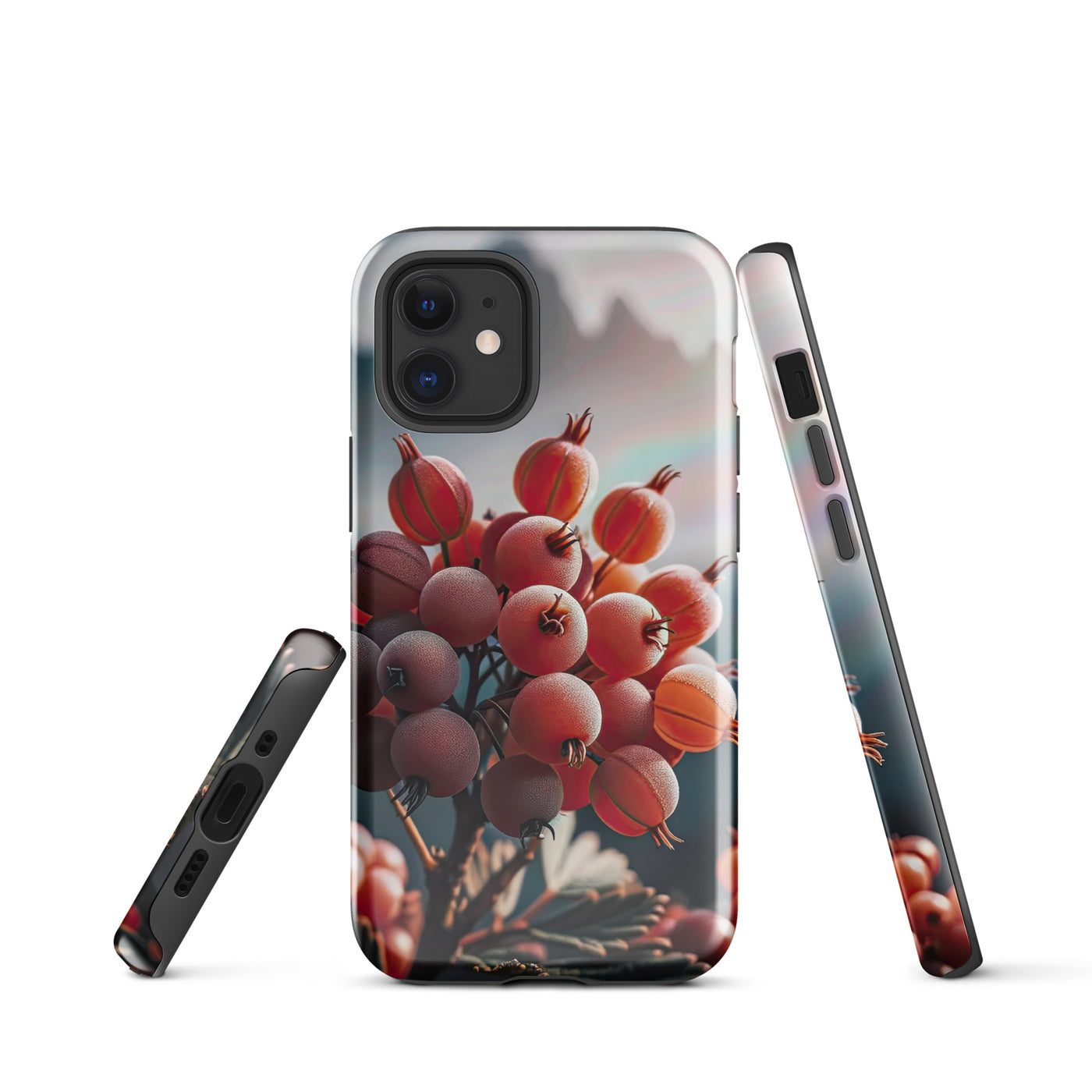 Foto einer Gruppe von Alpenbeeren mit kräftigen Farben und detaillierten Texturen - iPhone Schutzhülle (robust) berge xxx yyy zzz iPhone 12 mini