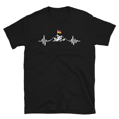 Herzschlag Berge Und Deutschland Flagge - T-Shirt (Unisex) berge wandern Black