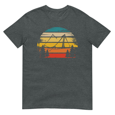 Retro Sonne und Camping - T-Shirt (Unisex) camping xxx yyy zzz Dark Heather